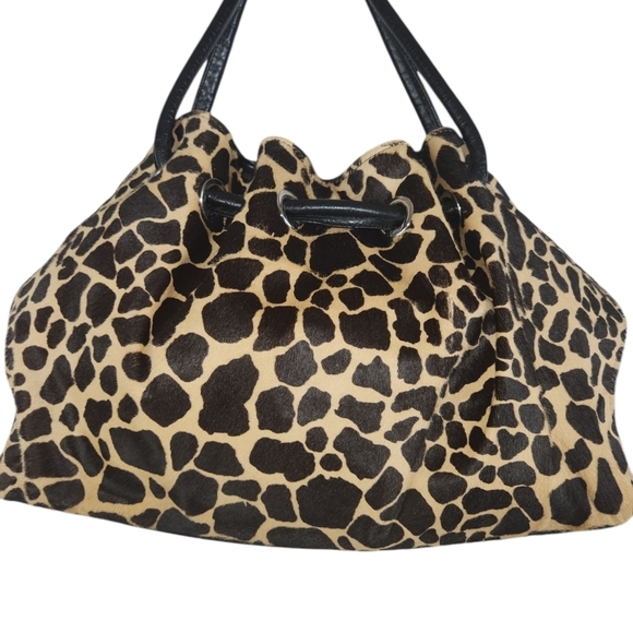 No Brand Handbags - Faux Fur Leopard Print duffle Bag, With Soft Magnetic Snap Closure. NO BRAND.